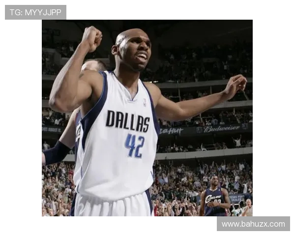 以斯塔克豪斯为核心探讨现代篮球进化与个人风格的融合与挑战