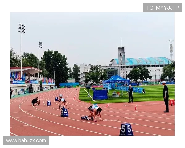 奔跑在梦想的赛道上 田径赛事中拼搏与汗水交织的瞬间